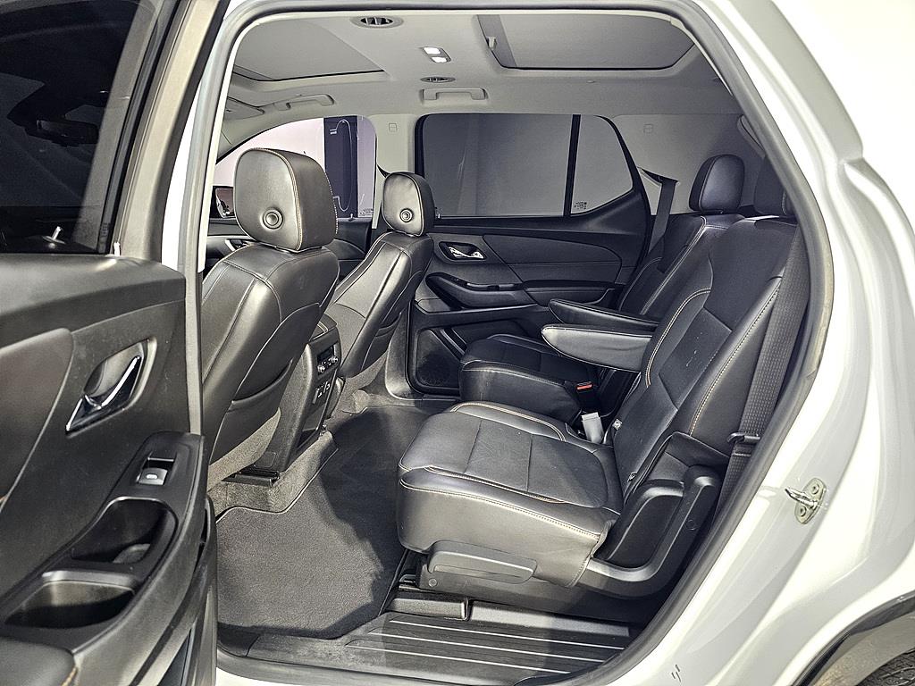 Chevrolet Travers - Vista 8