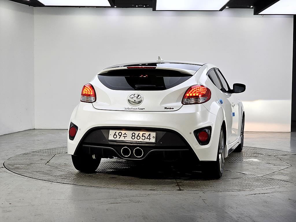 HYUNDAI Veloster - Vista 3