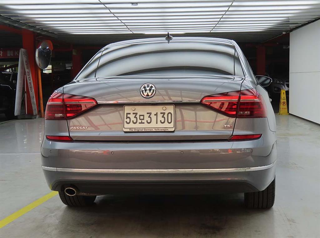 Volkswagen Passat - Vista 3