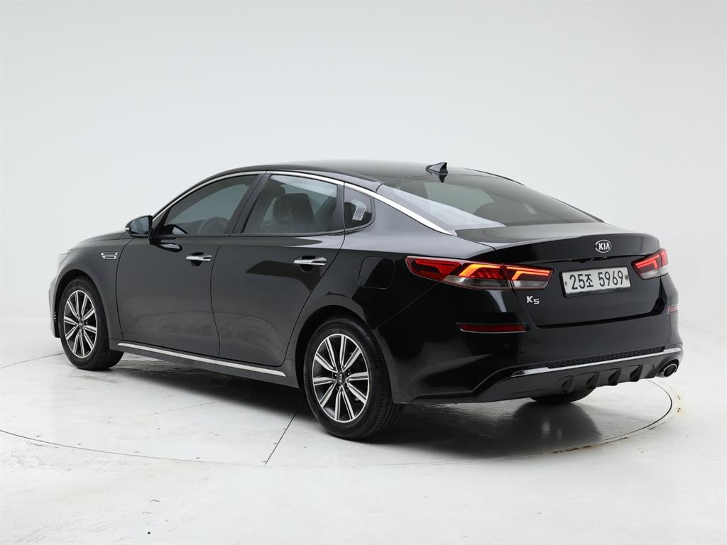 KIA K5 - Vista 7