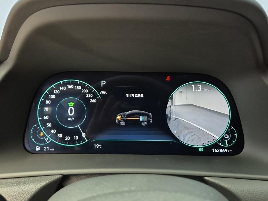 HYUNDAI Sonata - Vista 6