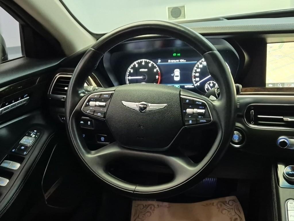 Genesis G90 - Vista 9