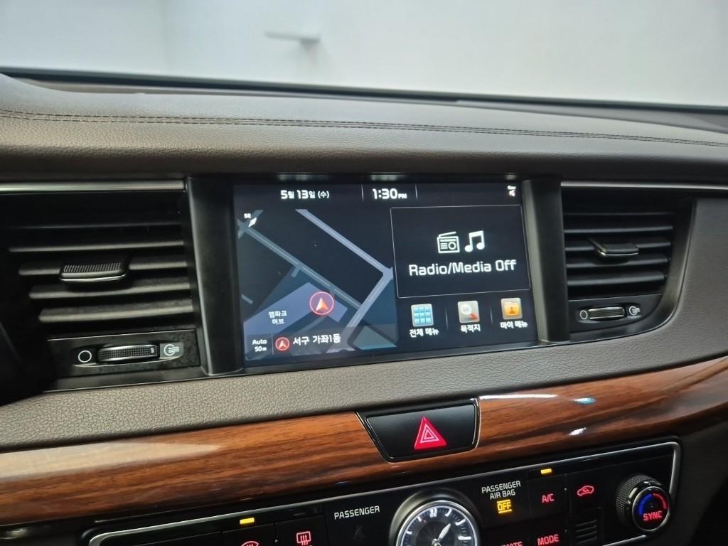 KIA K7 - Vista 9
