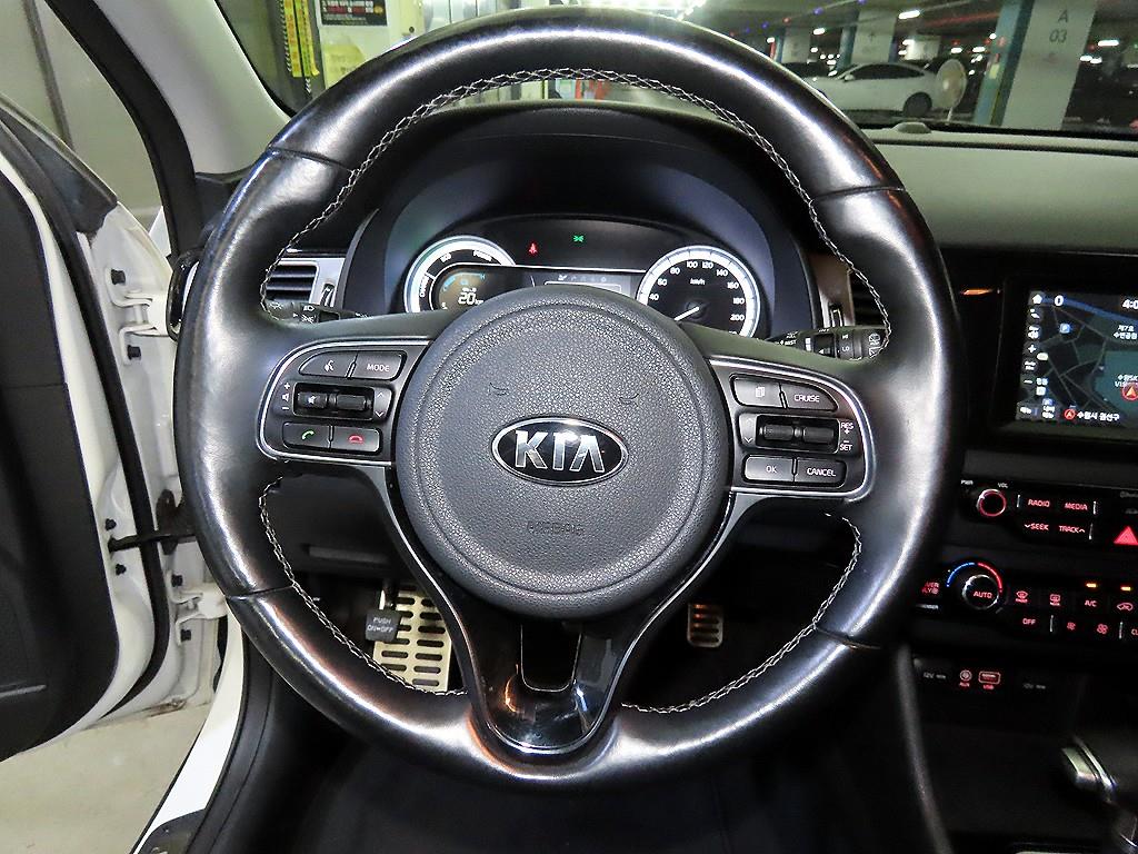 KIA Niro - Vista 8