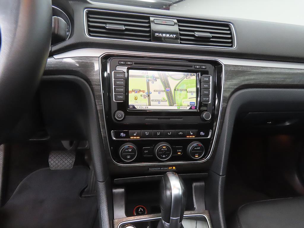 Volkswagen Passat - Vista 10