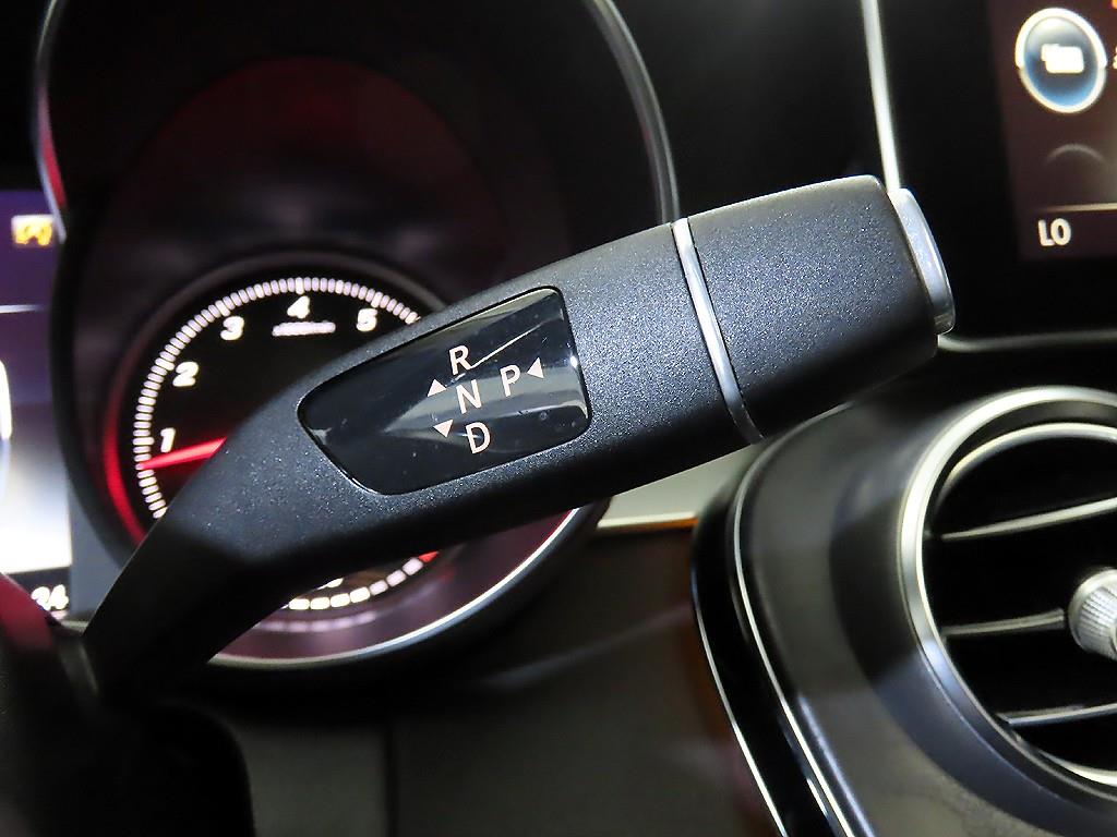 Mercedes Benz C Class - Vista 12