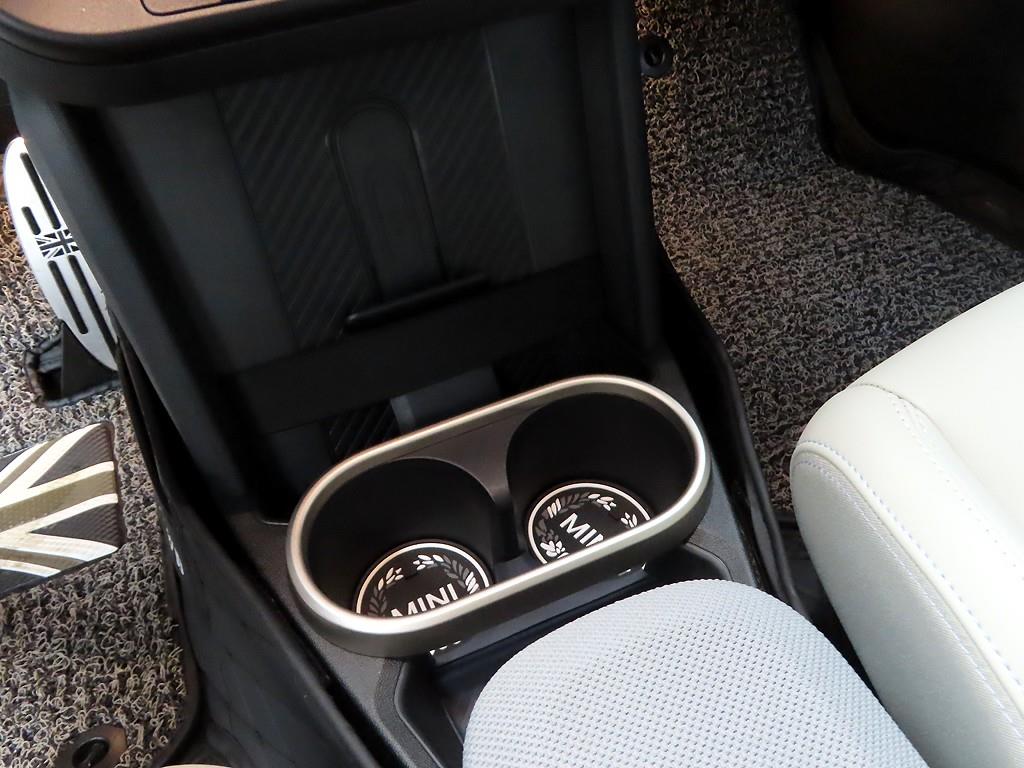 Mini Cooper - Vista 10