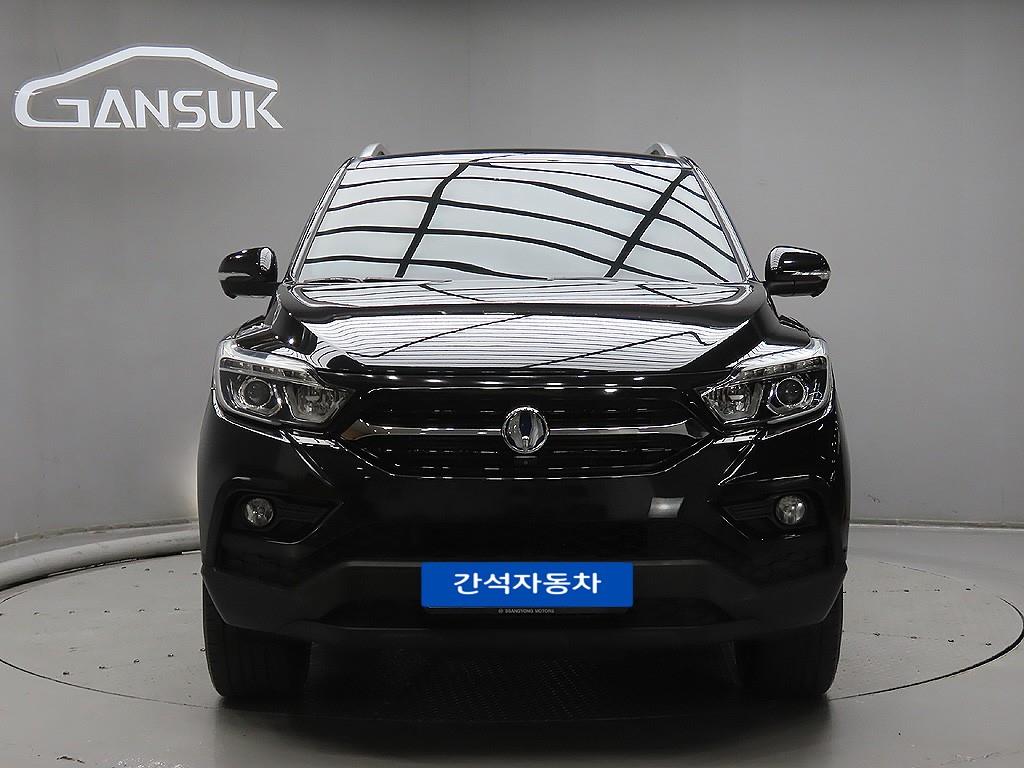 Ssangyong Rexton 2019 Negro - Importación desde Corea - HF Imports Iquique - Foto 1