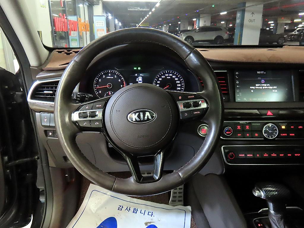 KIA K7 - Vista 8