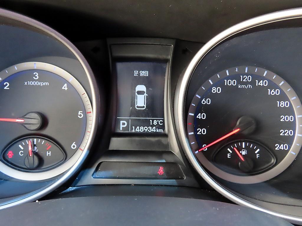 HYUNDAI Santa Fe - Vista 9
