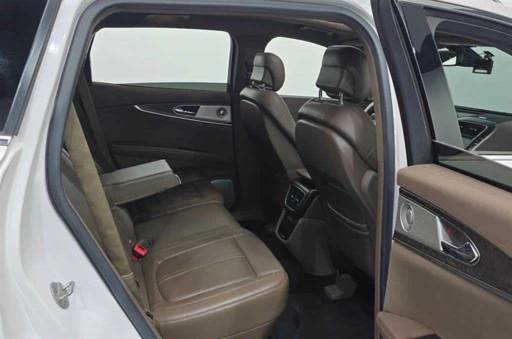 Lincoln MKX - Vista 11