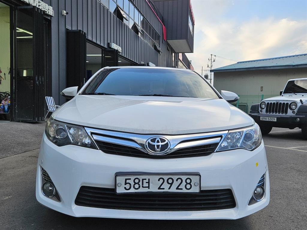 Toyota Camry - Vista 2