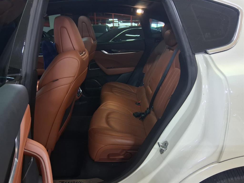 Maserati Levante - Vista 6