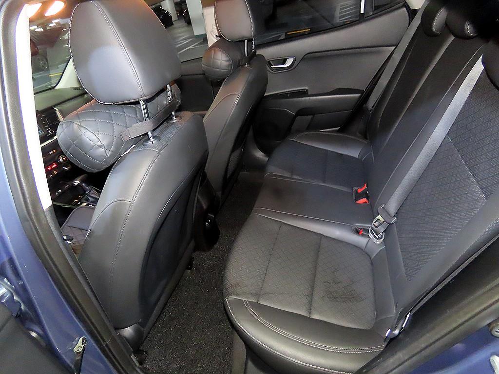 KIA Stonic - Vista 7
