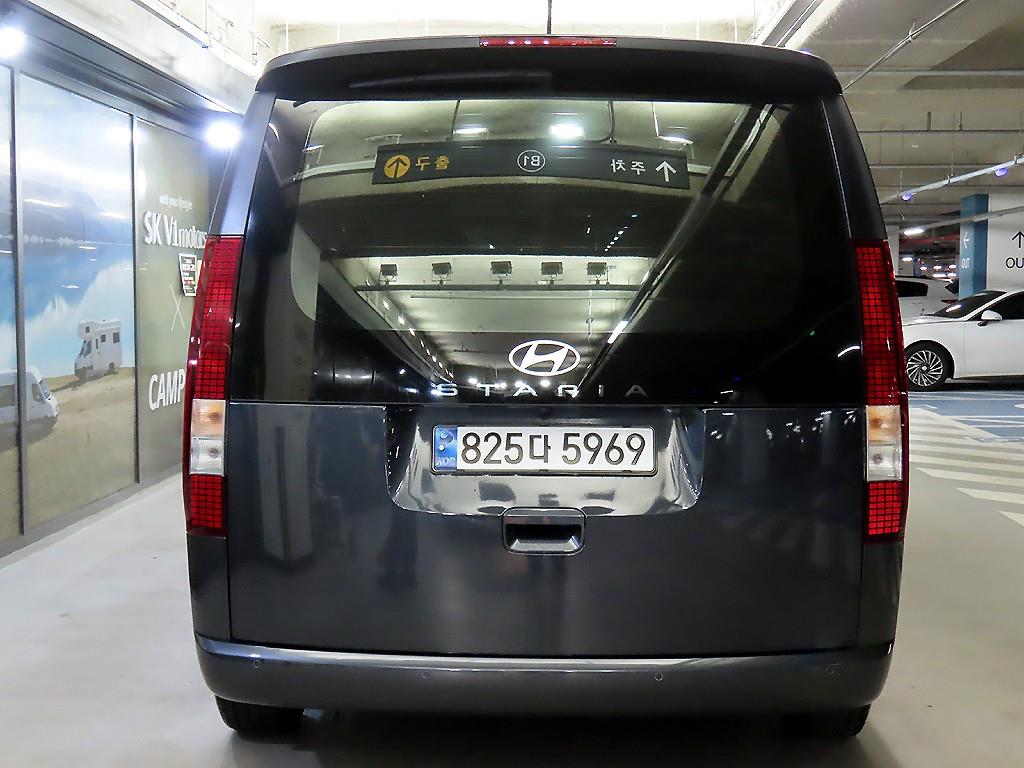 HYUNDAI Staria - Vista 5