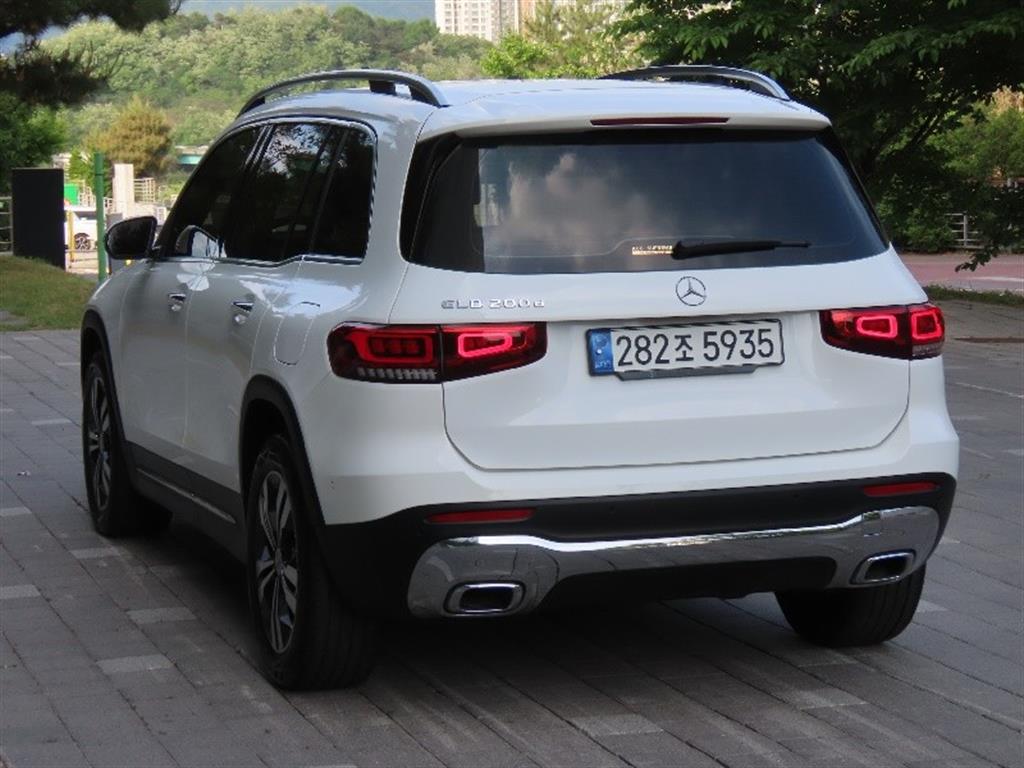 Mercedes Benz GLB Class - Vista 7