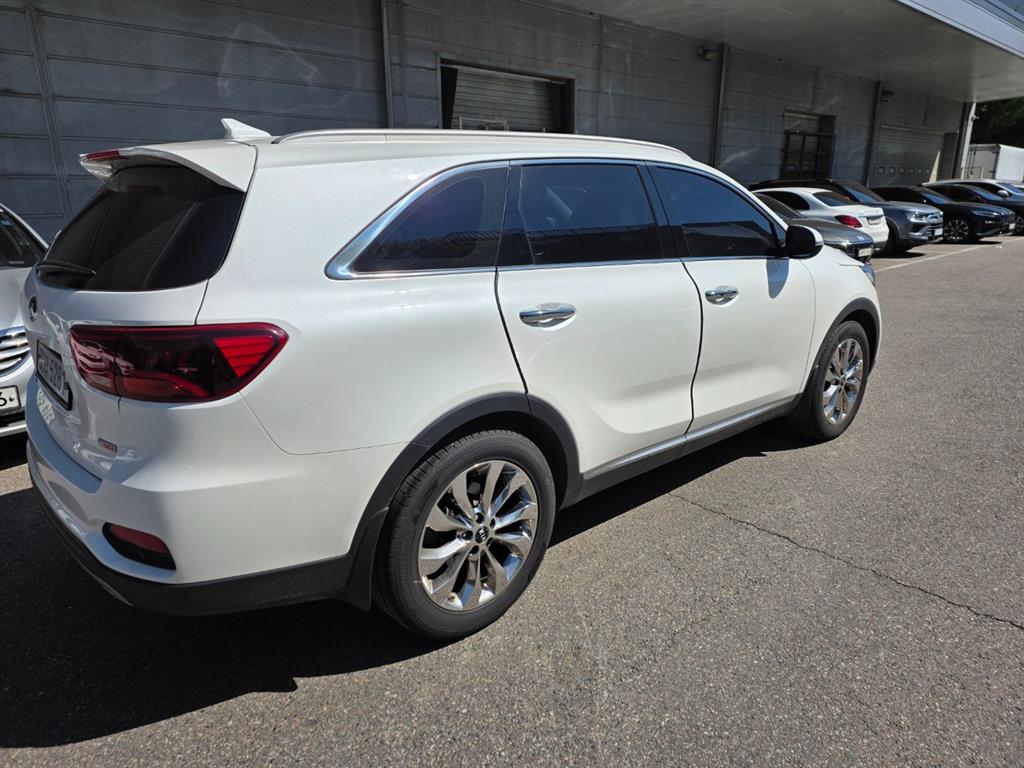 KIA Sorento - Vista 4
