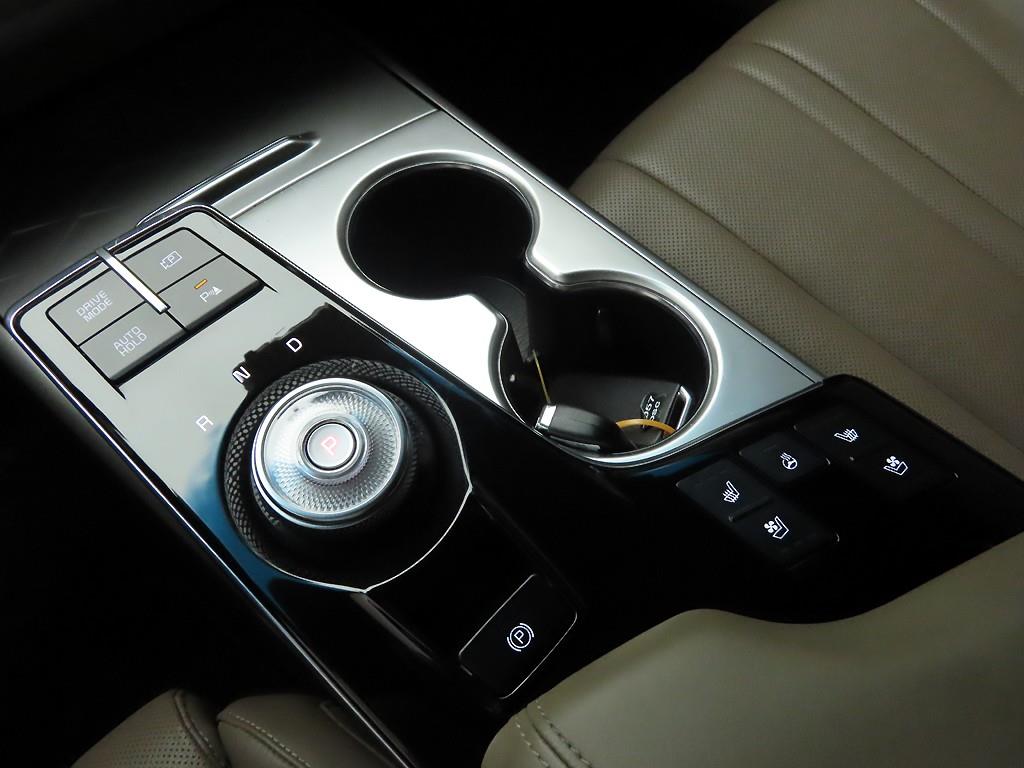 KIA K8 - Vista 10