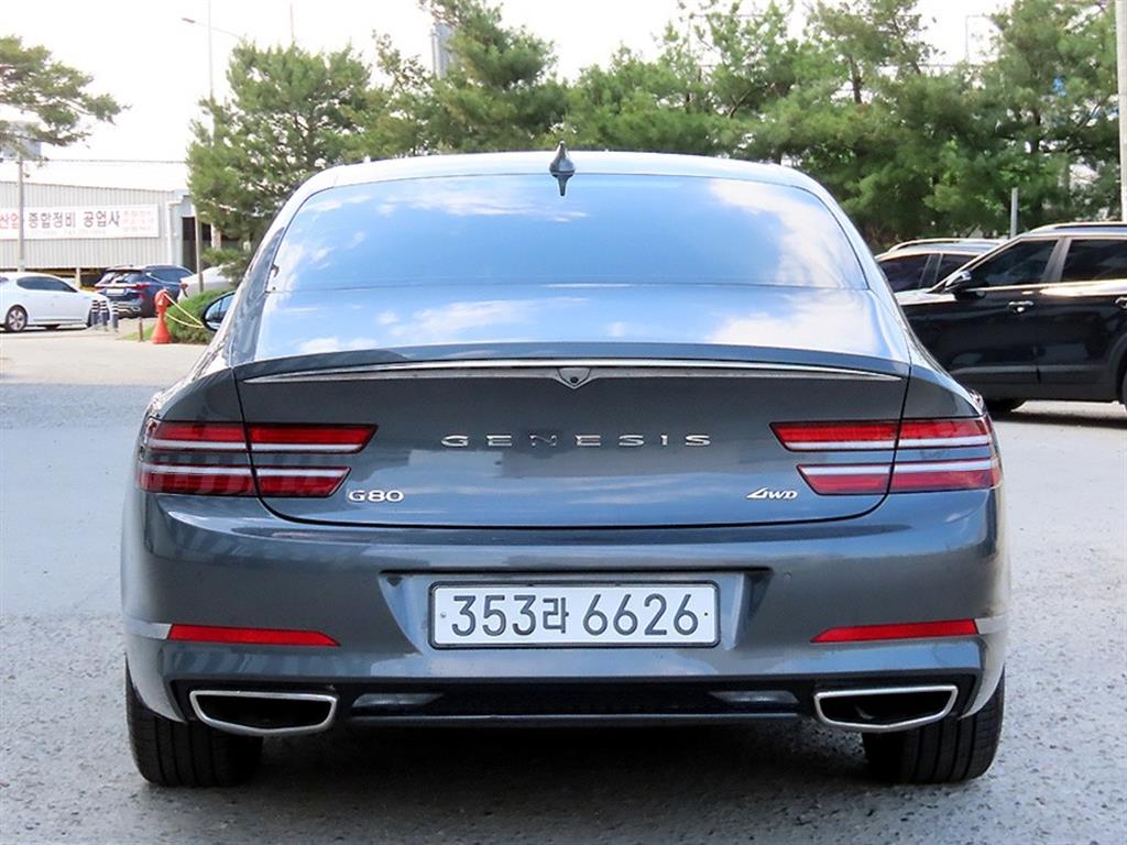 Genesis G80 - Vista 4