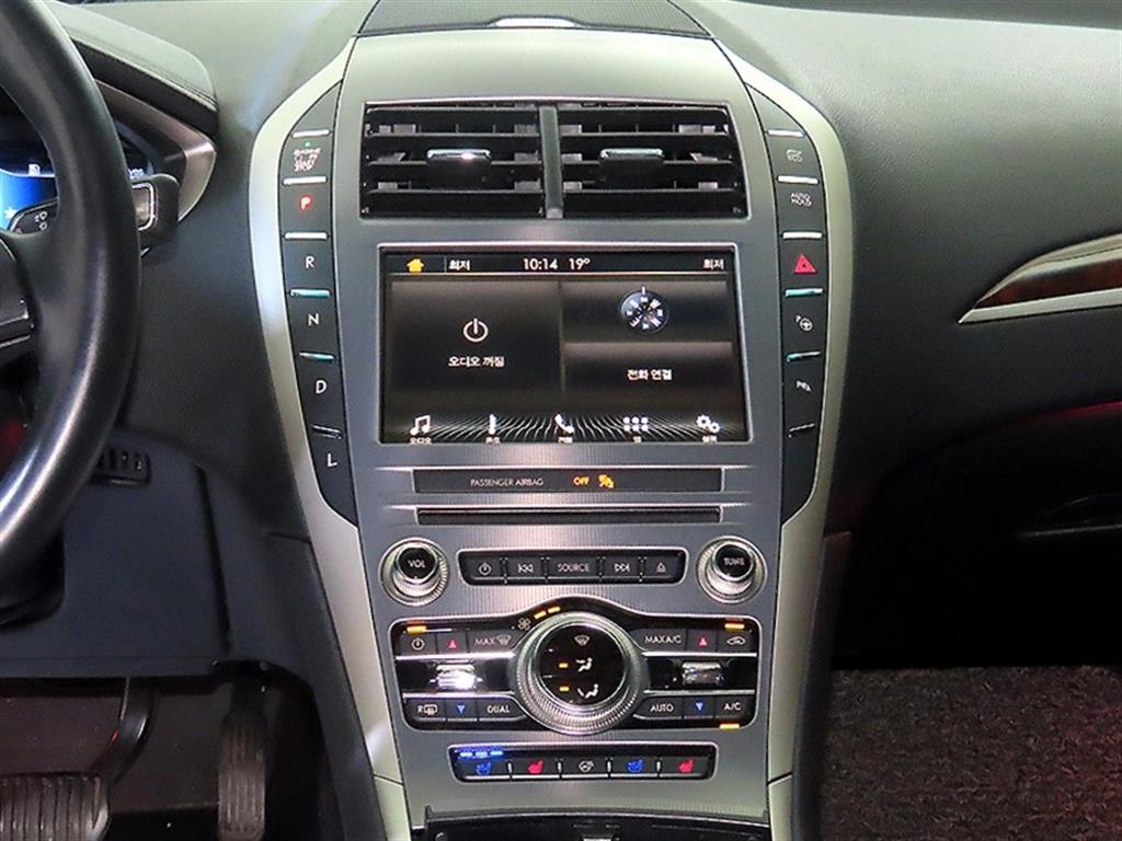 Lincoln MKZ - Vista 11
