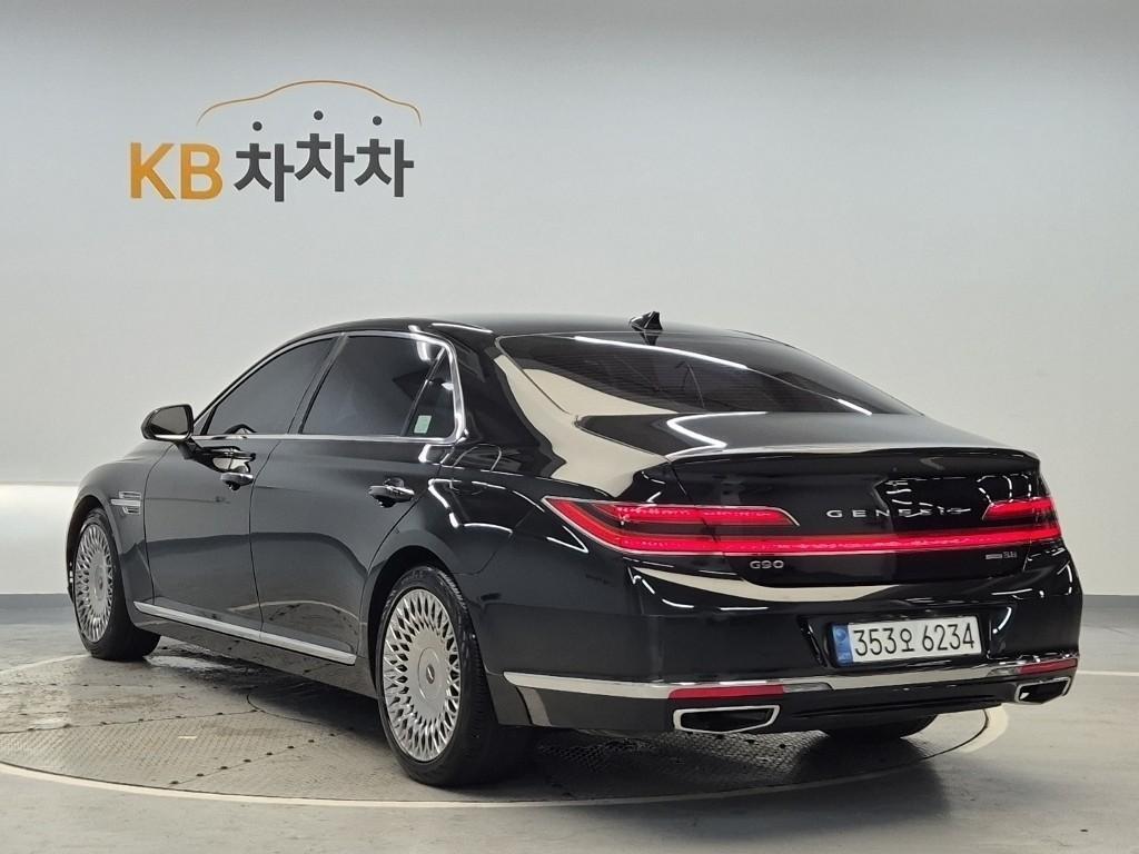 Genesis G90 - Vista 2