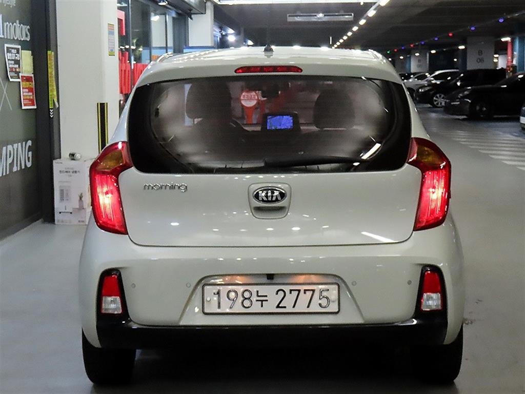 KIA Morning - Vista 5