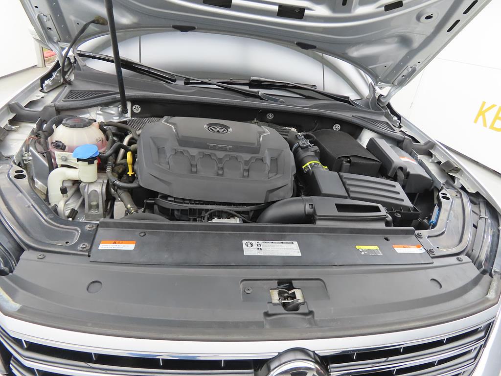 Volkswagen Passat 2018 Plateado - Importación desde Corea - HF Imports Iquique - Foto 19