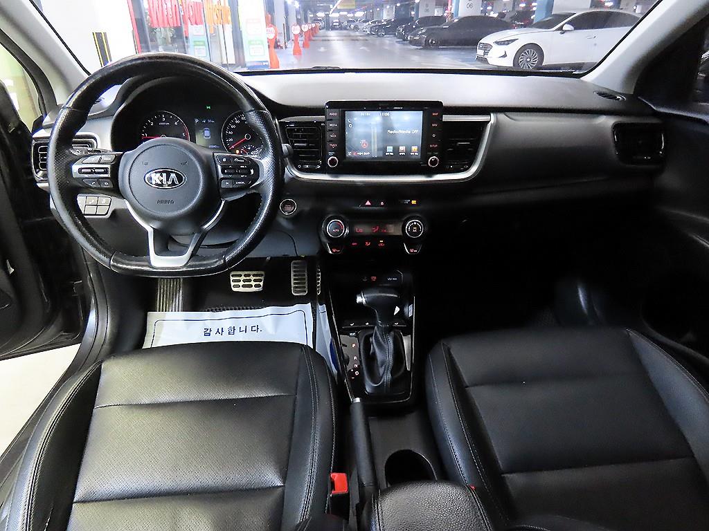 KIA Stonic - Vista 10