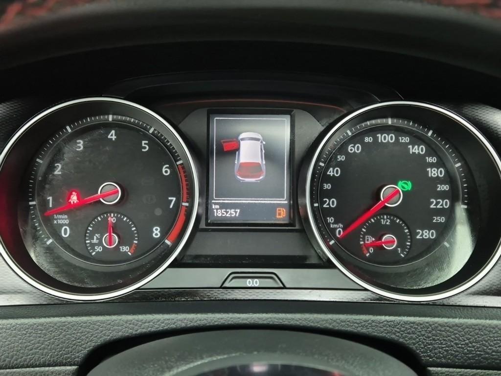 Volkswagen Golf - Vista 6