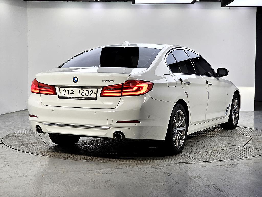 BMW 5 Series - Vista 2
