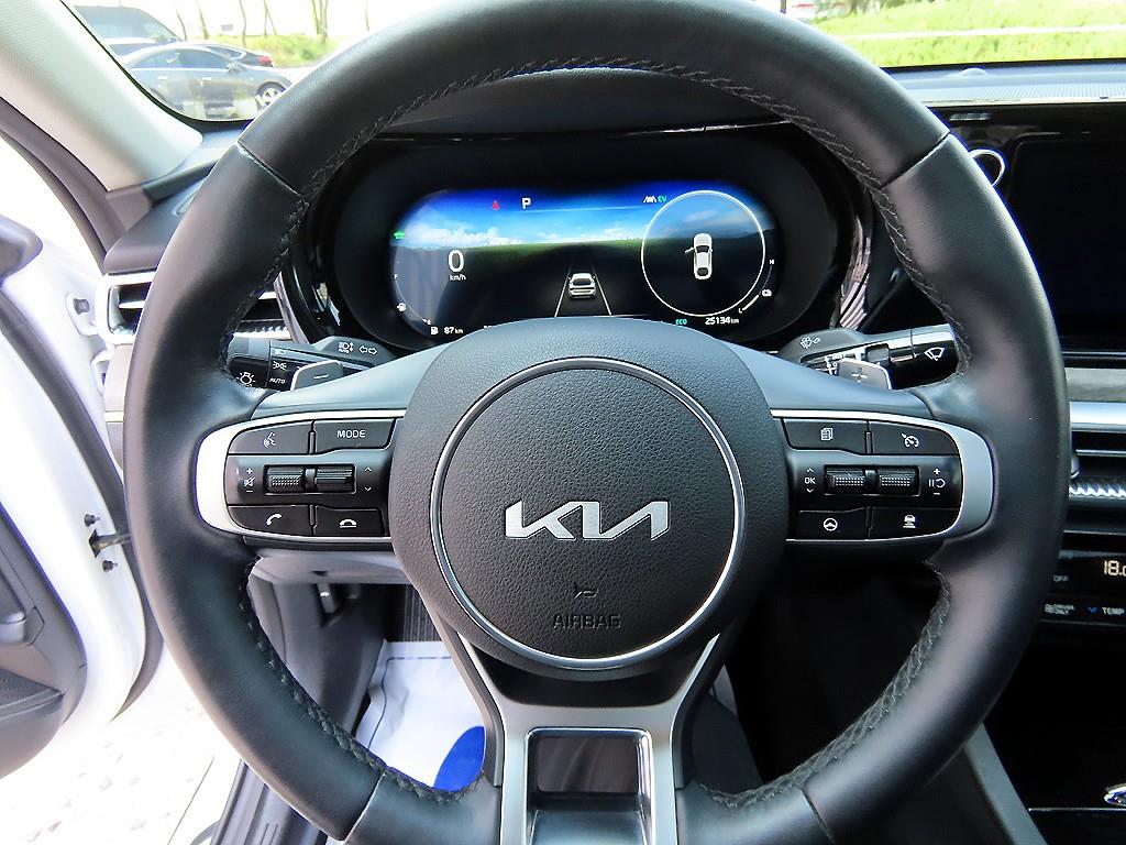 KIA K5 - Vista 8