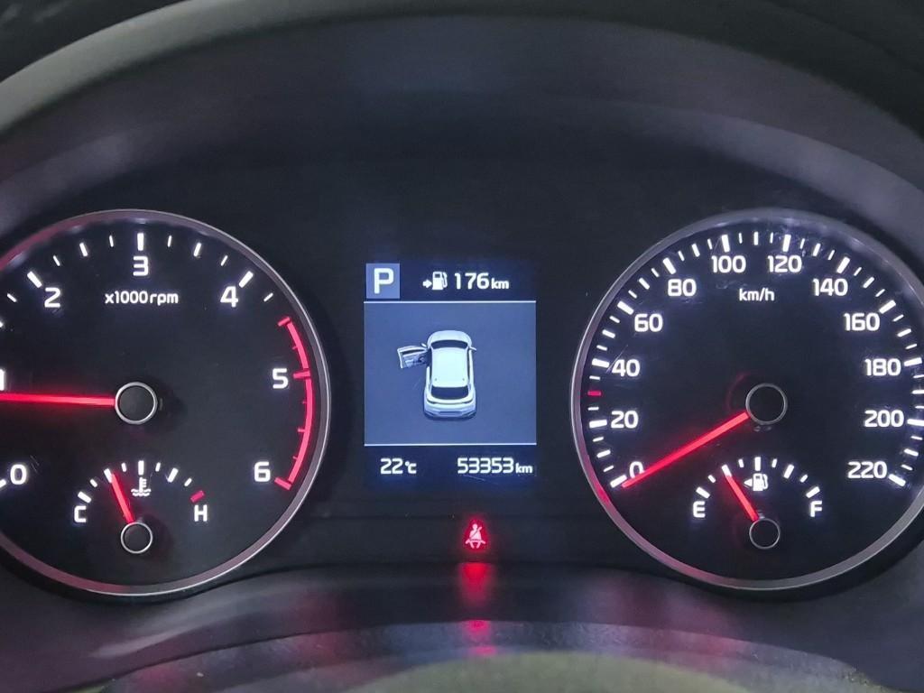 KIA Stonic - Vista 6