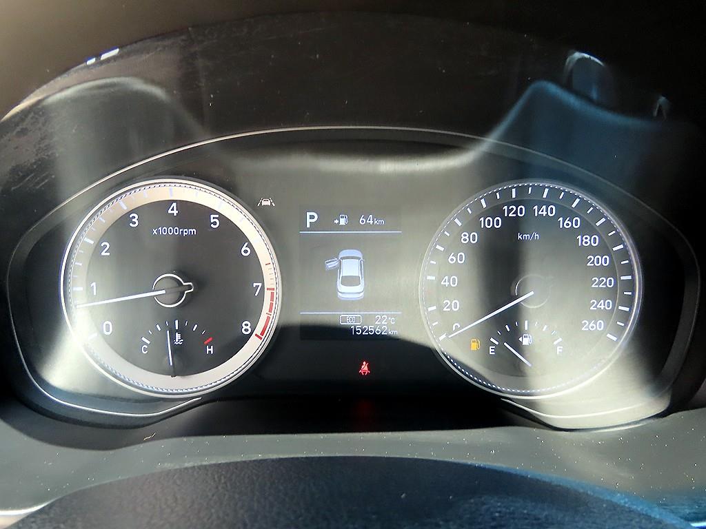 HYUNDAI Grandeur - Vista 9