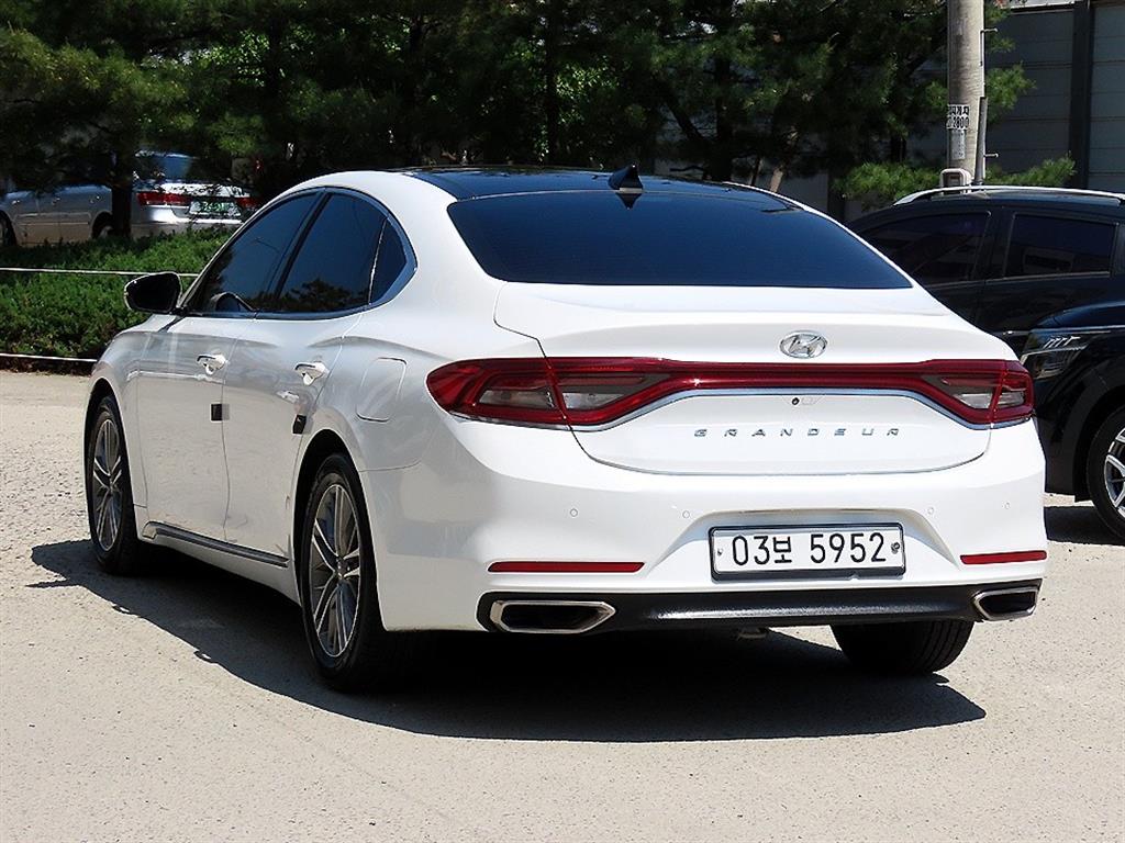 HYUNDAI Grandeur - Vista 3