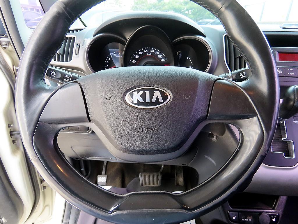 KIA Ray - Vista 8