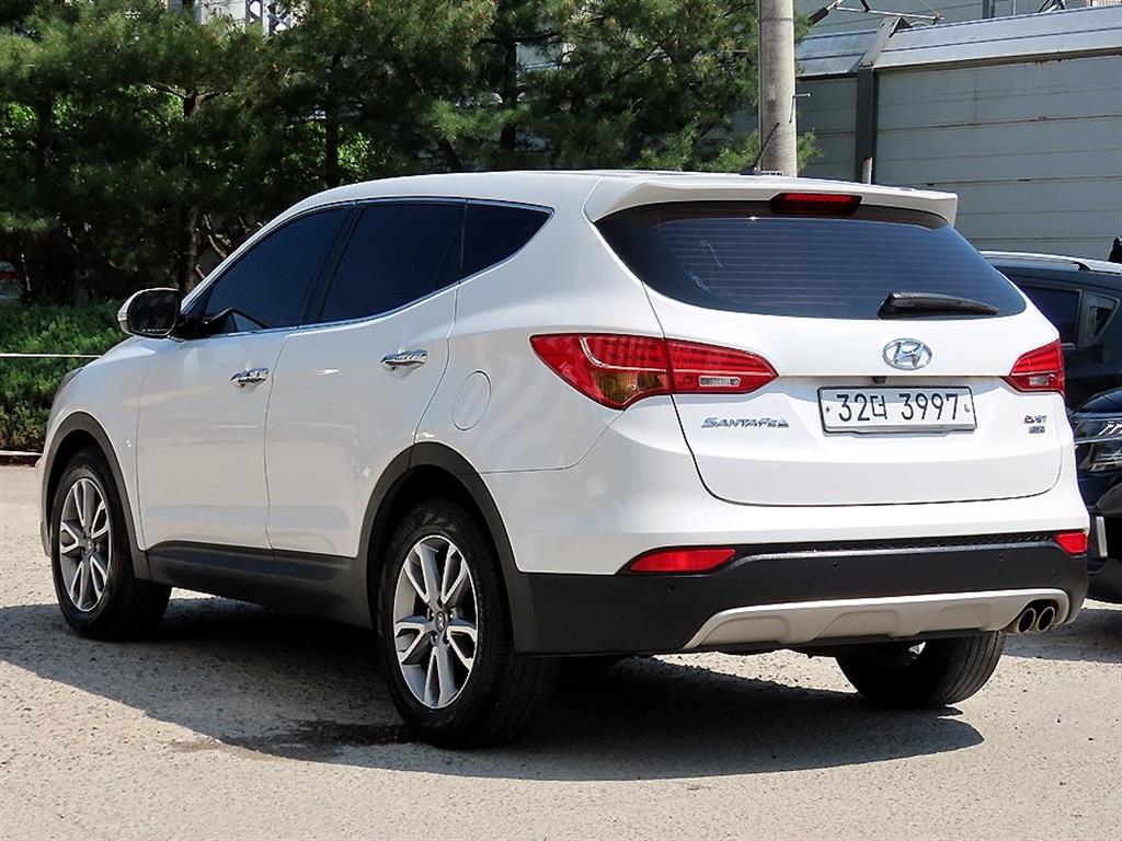 HYUNDAI Santa Fe - Vista 3