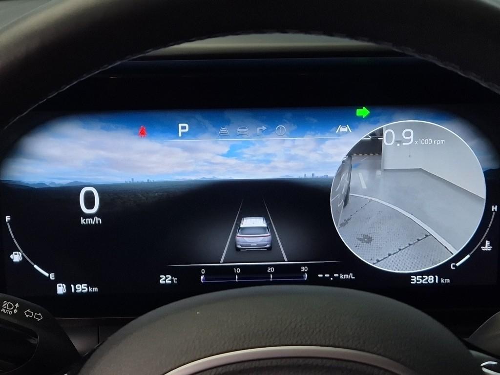KIA Carnival - Vista 6