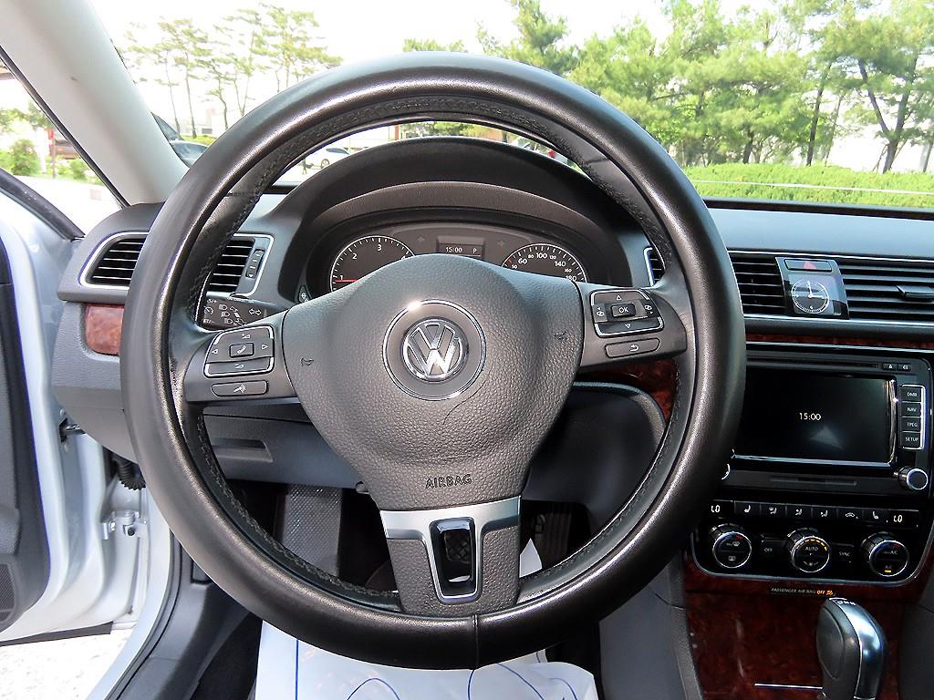 Volkswagen Passat - Vista 8
