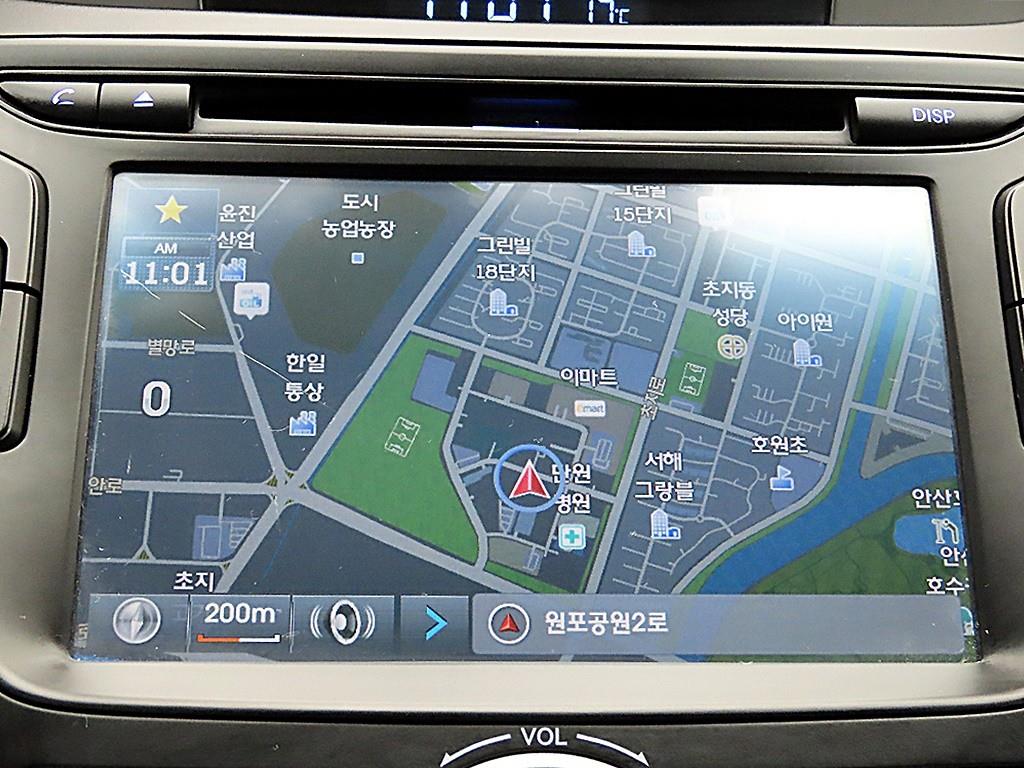 HYUNDAI Avante 2015 Blanco - Importación desde Corea - HF Imports Iquique - Foto 16