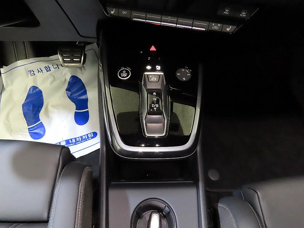 Audi Q4 - Vista 12
