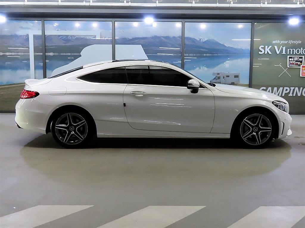 Mercedes Benz C Class - Vista 3