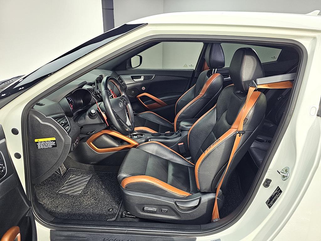 HYUNDAI Veloster - Vista 8
