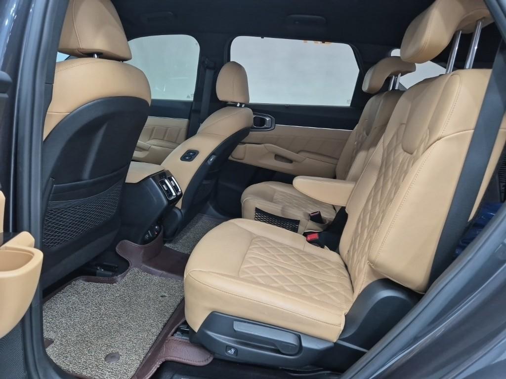 KIA Sorento - Vista 12