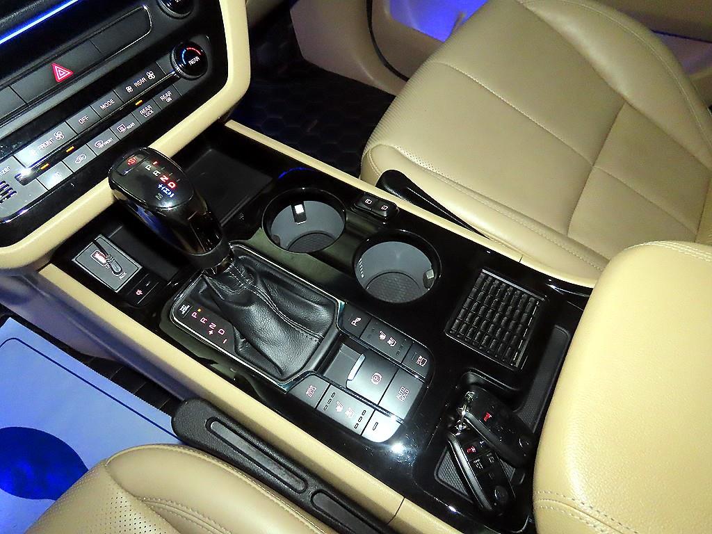 KIA Carnival 2019 Negro - Importación desde Corea - HF Imports Iquique - Foto 14