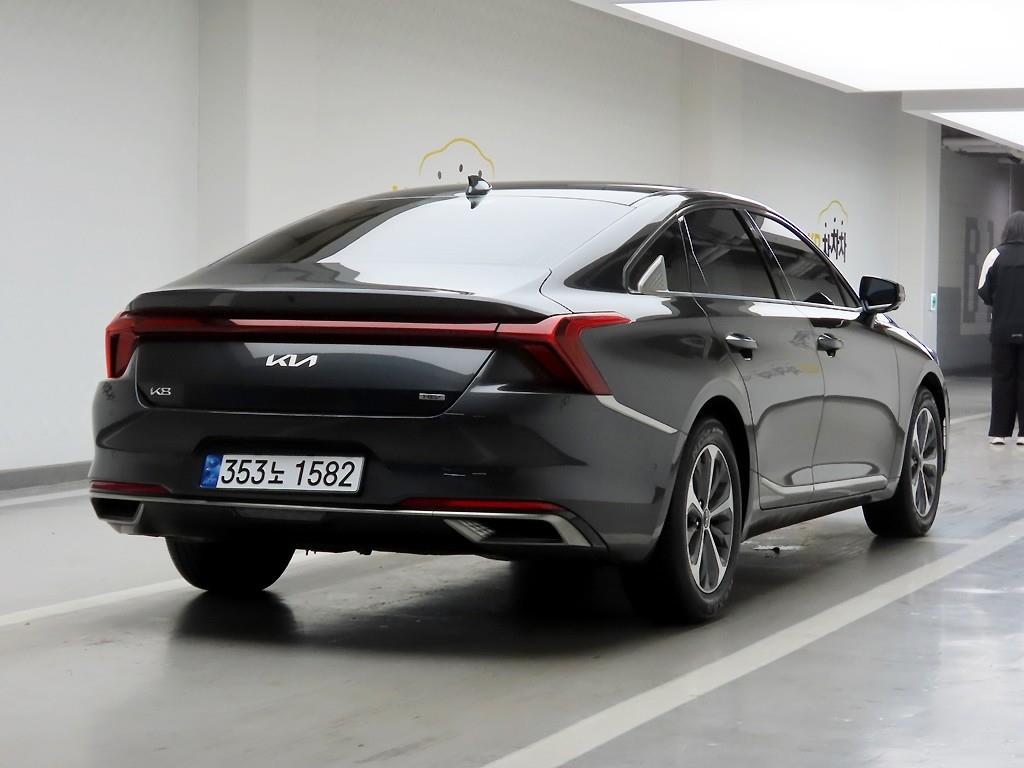 KIA K8 - Vista 4