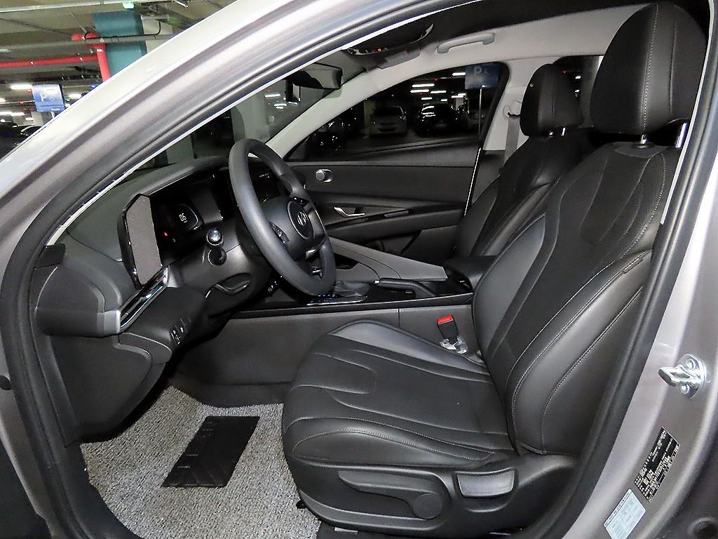 HYUNDAI Avante - Vista 6