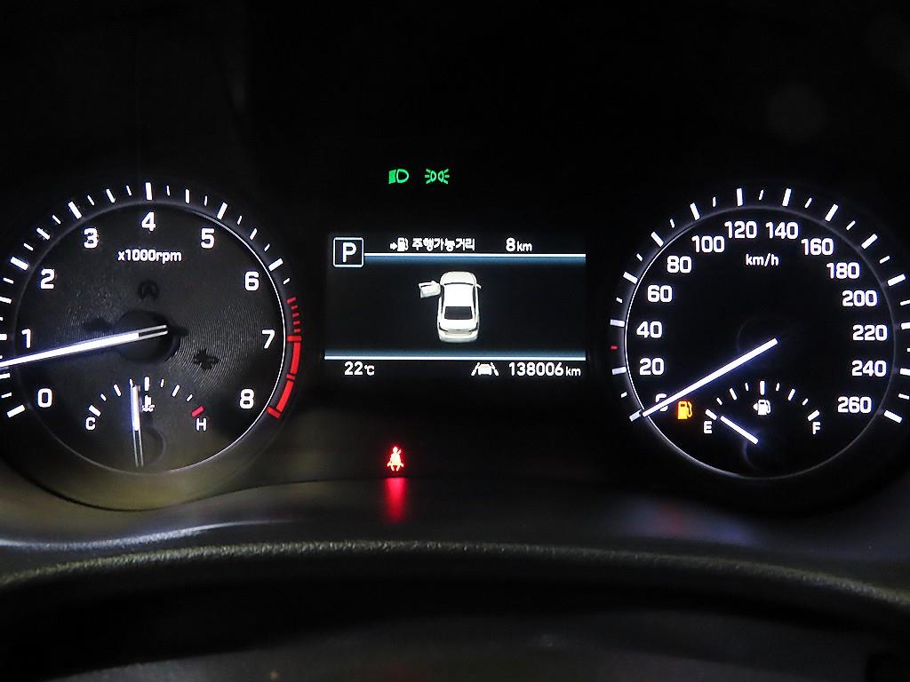 Genesis G80 - Vista 9
