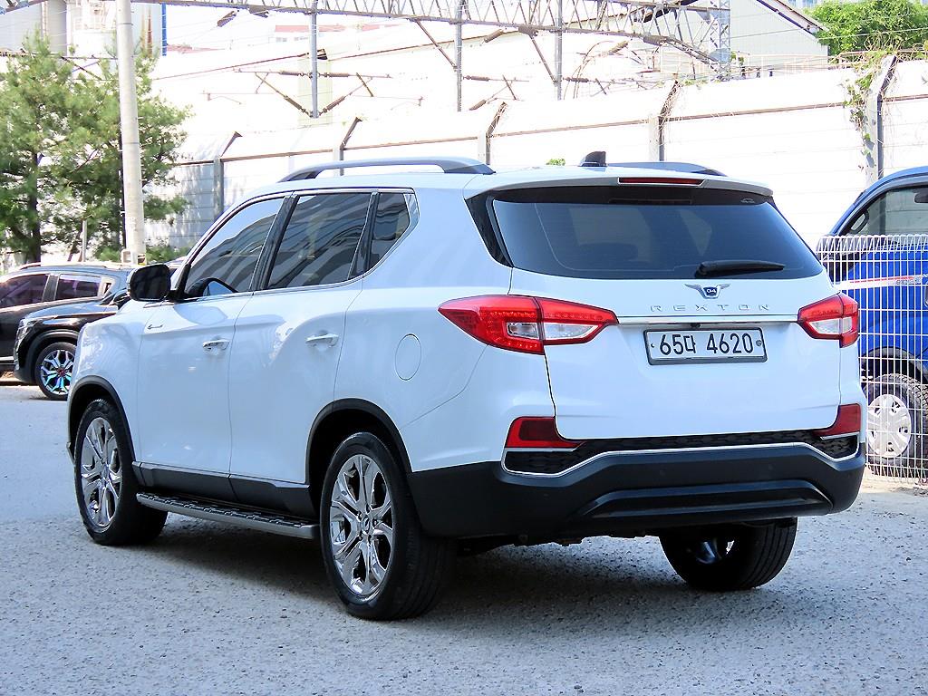 Ssangyong Rexton - Vista 3
