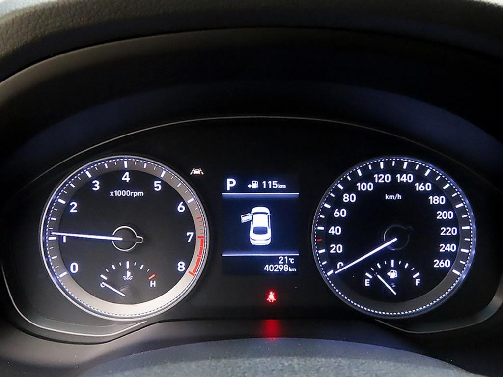 HYUNDAI Grandeur - Vista 8