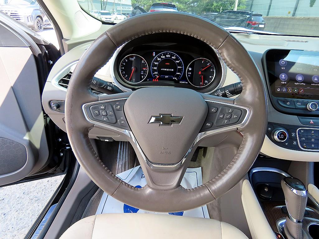 Chevrolet Malibu - Vista 8